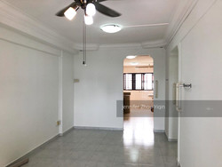 Blk 102 Jurong East Street 13 (Jurong East), HDB 3 Rooms #220053921
